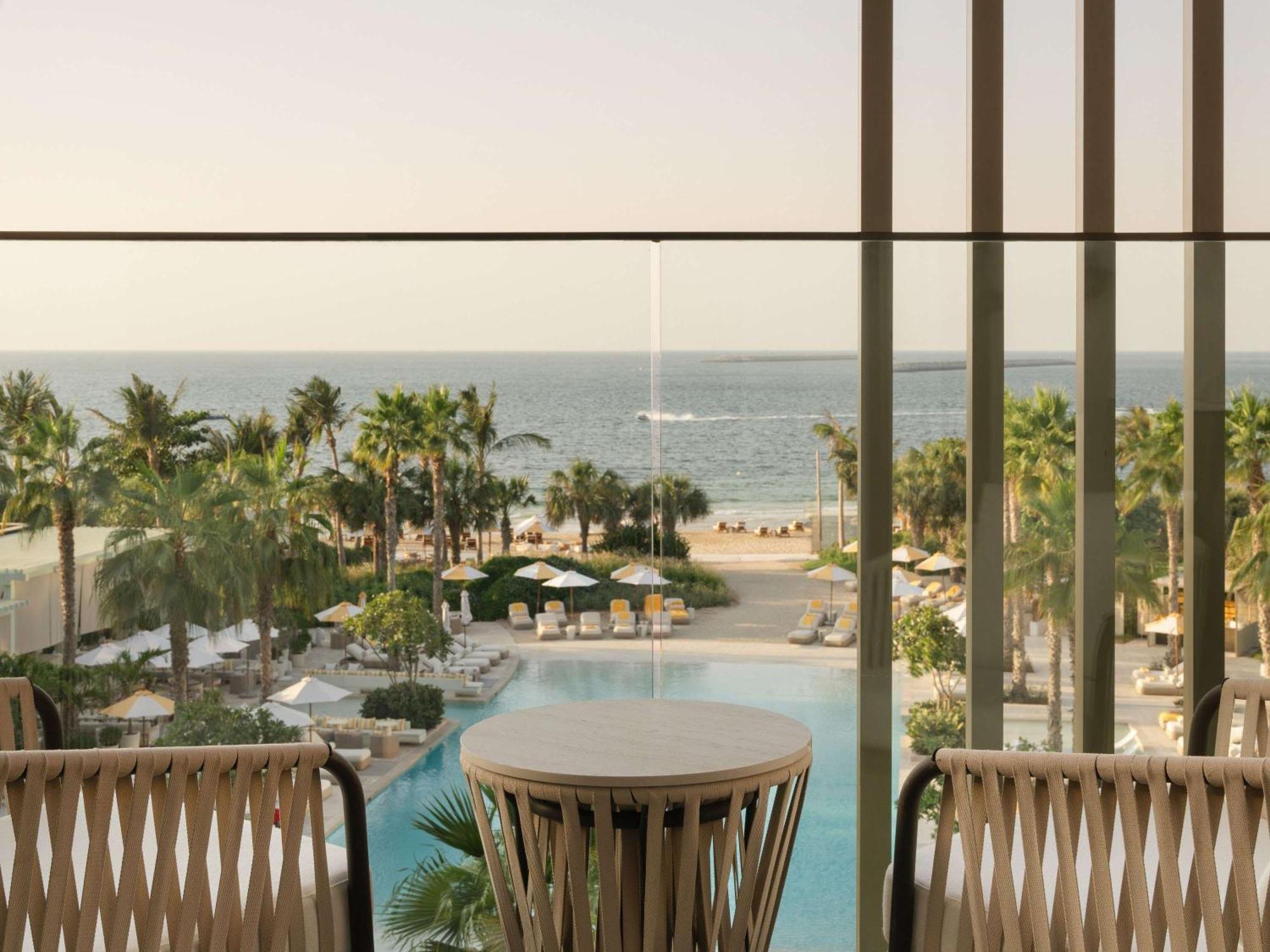 Delano Dubai At Bluewaters Hotel Exterior photo View from the hotel