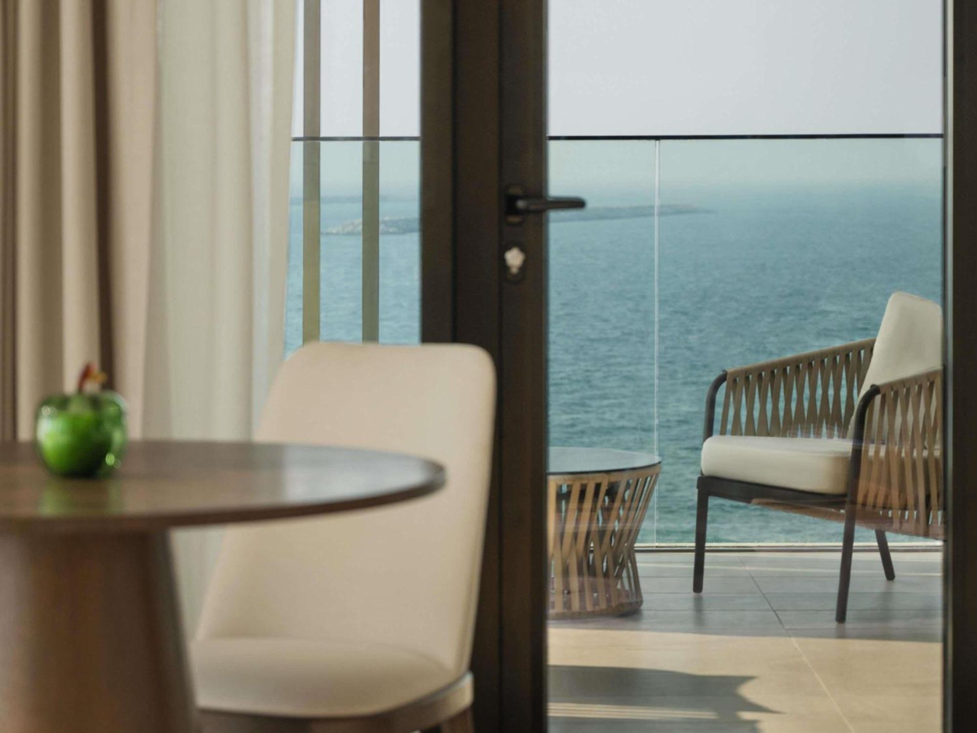 Delano Dubai At Bluewaters Hotel Exterior photo